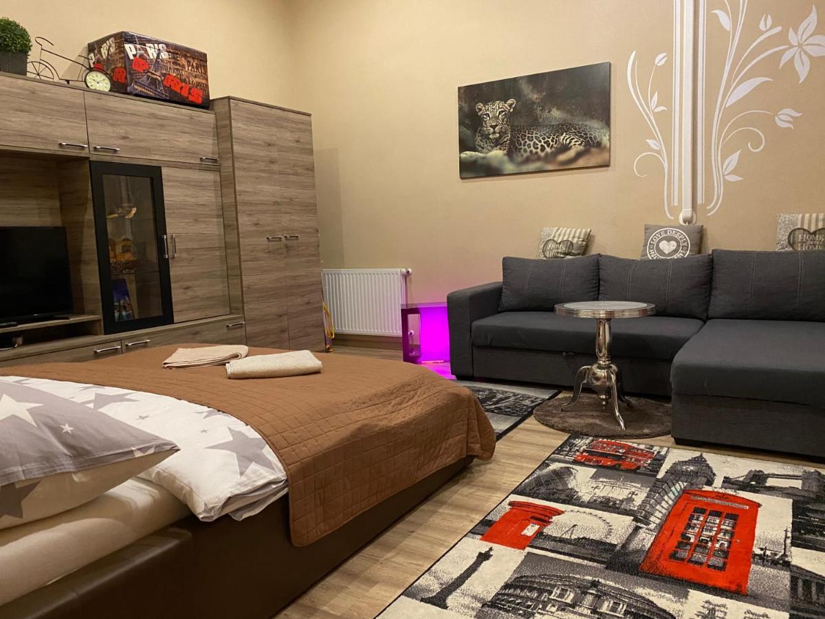 Apartment Near Opera In Downtown Budapest Eksteriør bilde