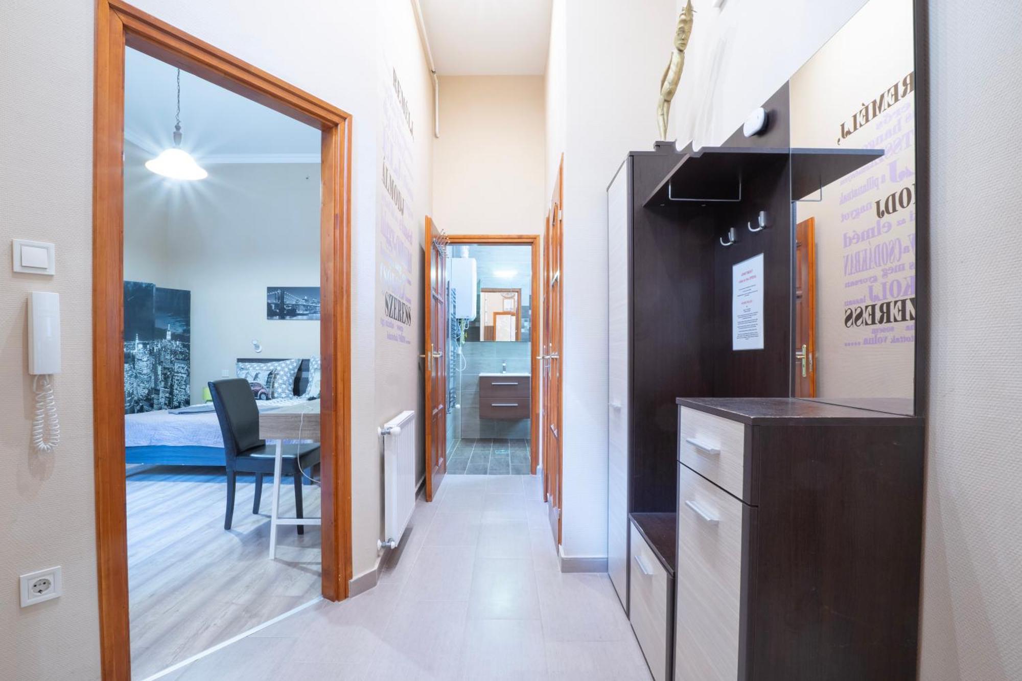 Apartment Near Opera In Downtown Budapest Eksteriør bilde